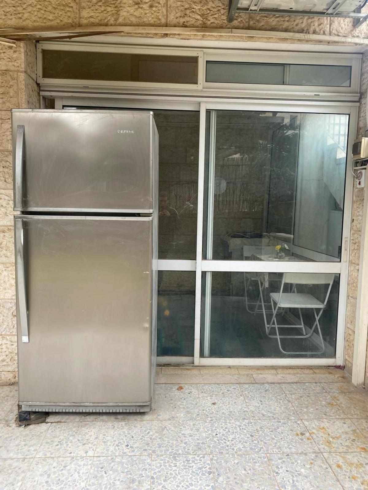 Апартаменти דירת גן מרווחת במיקום מעולה עם נטפליקס חינמי Ma'ale Adumim Екстер'єр фото